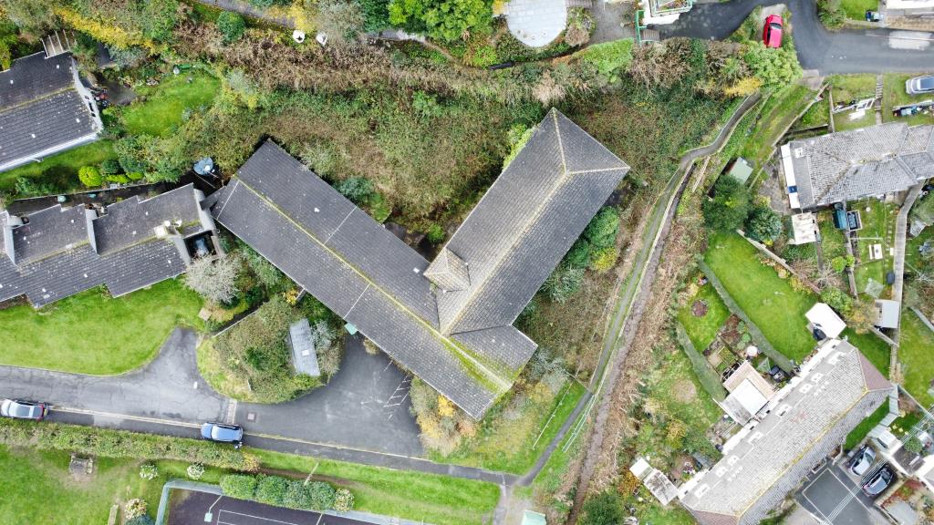 Lot: 86 - EX-RETIREMENT COMPLEX WITH APPROVED PLANNING PERMISSION - Birds-eye-view of the property